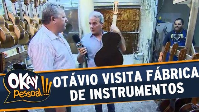 Otávio Mesquita visita fábrica de instrumentos musicais