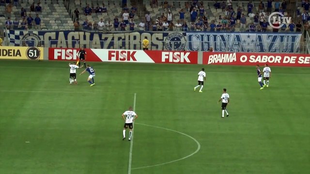 Juninho agride adversário e acaba expulso