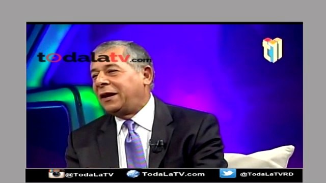 ROBERTO SALCEDO EN EL LADO CHEVERE DE LOS CANDIDATOS-CHEVERE NIGHTS-VIEDO