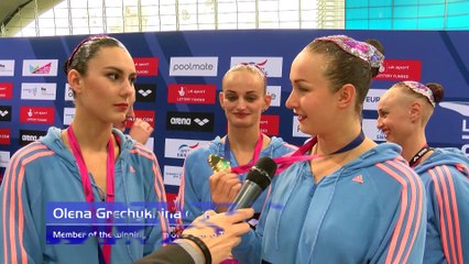 Kateryna Sadurska and Olena Grechykhina, members of the winning team of Synchro Team Free – Day 5, London