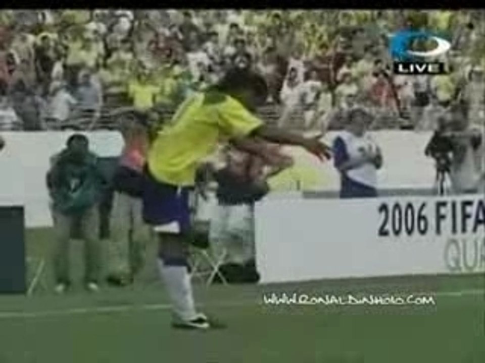Gol Ronaldinho Brasil 4
