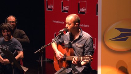 On the road again, la chanson de Frédric Fromet à La Rochelle