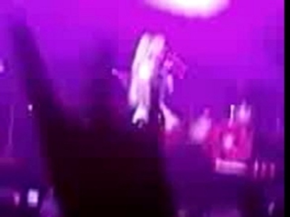 Europe 2 Live (Avril Lavigne)