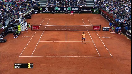 L'énorme point entre Rafael Nadal et Novak Djokovic