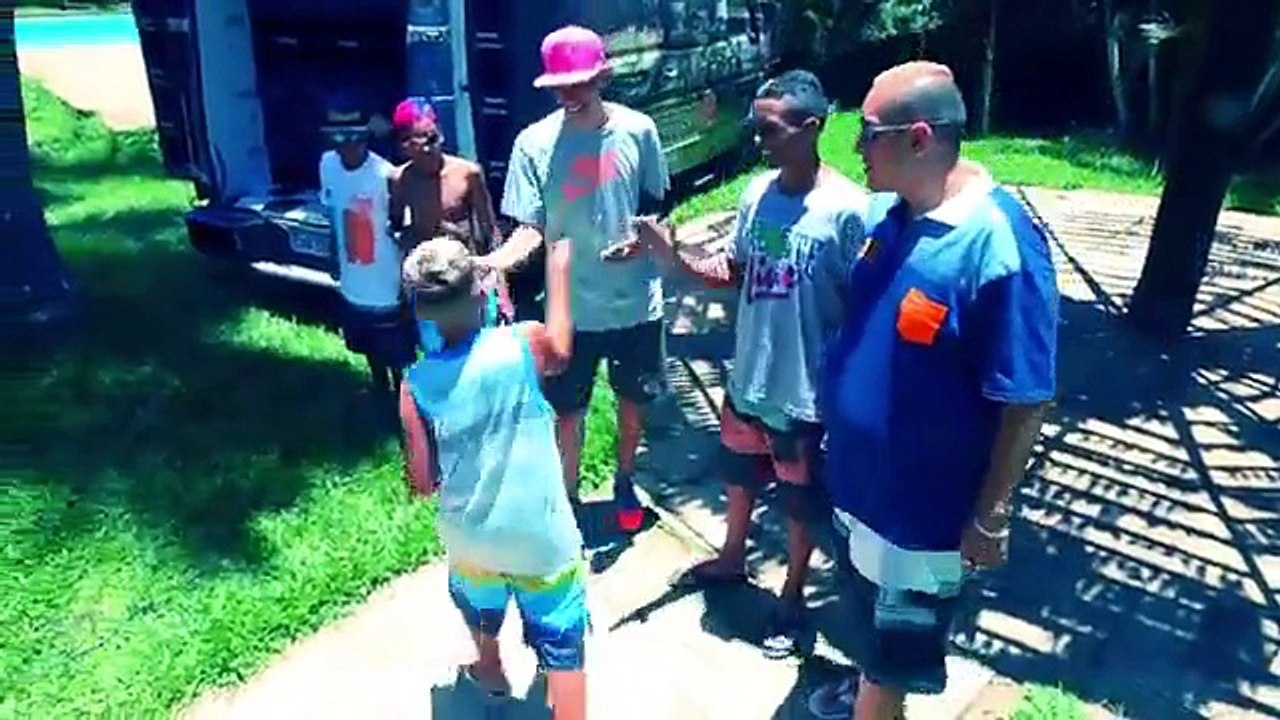 mc pikachu novinha profissional