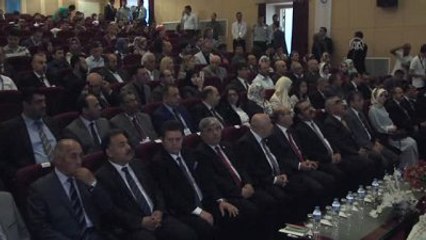 Gerçek ve Umut Arasında Suriyeli Mülteciler" Sempozyumu