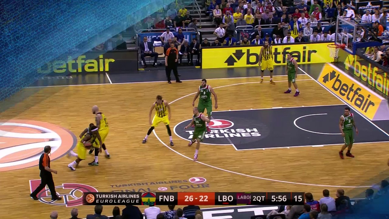 Final Four Magic Moment: Jan Vesely, Fenerbahce Istanbul