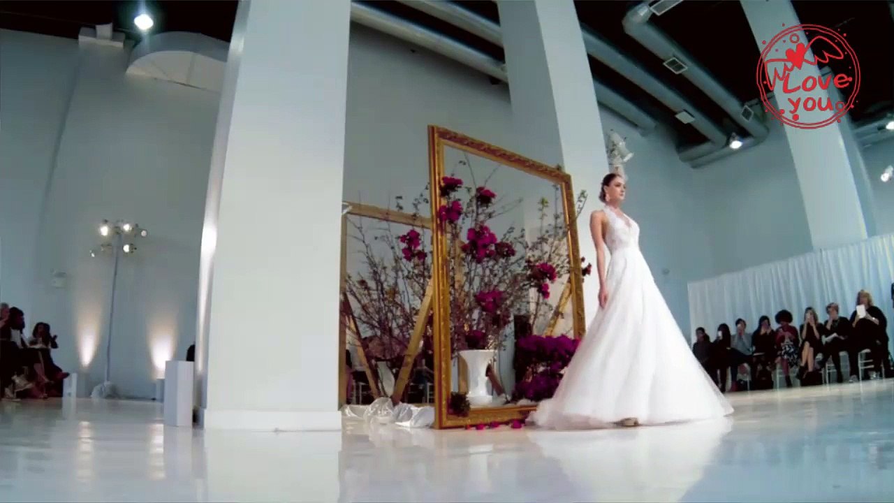(LK Nhạc vàng trữ tình Remix:Lâm Chấn Khang):Xem siêu mẫu trình diễn váy cưới và đầm dạ hội rất đẹp.