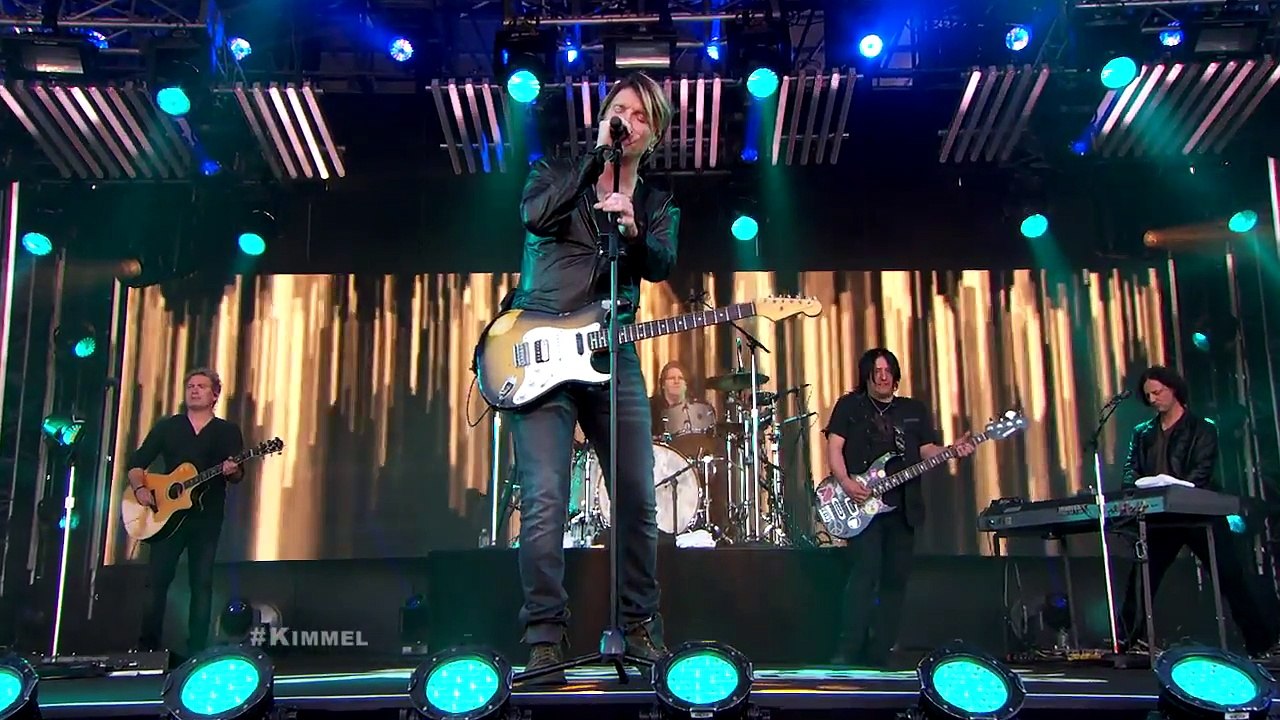 Goo Goo Dolls Perform So Alive