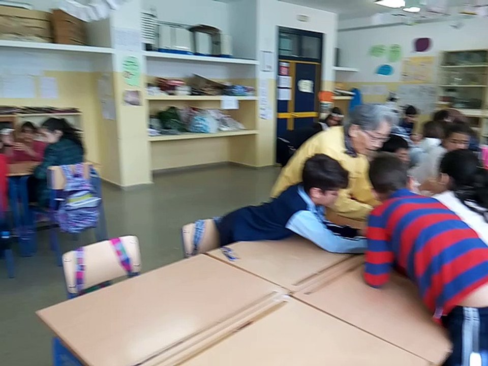 Ongaeshi-orizuru el colegio Hipólito Lobato, 13 April 21016