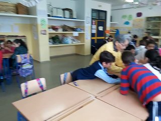 Ongaeshi-orizuru el colegio Hipólito Lobato, 13 April 21016