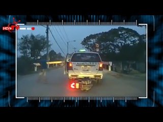 Không làm chủ tay lái, xe máy tông thẳng vào taxi | Camera Cận Cảnh tập 117.