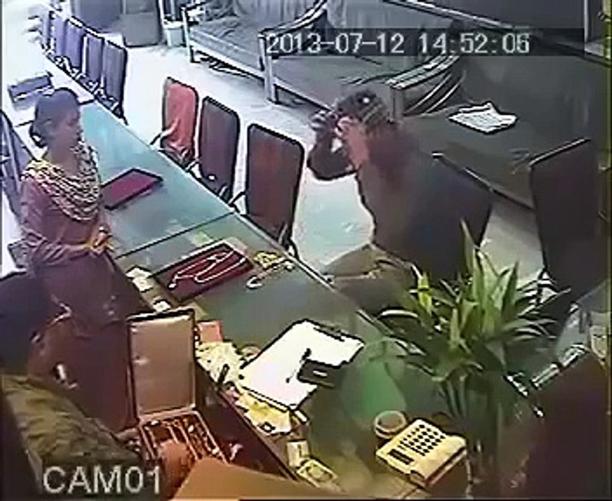 Latest Indian Funny Videos Compilation 2016 - Indian Whatsapp Videos - Videos De Risa 2016 (34)