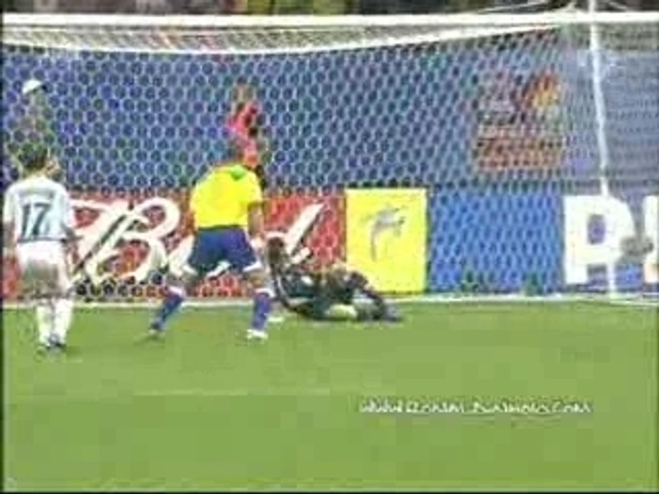 Gol Ronaldinho Brasil 1