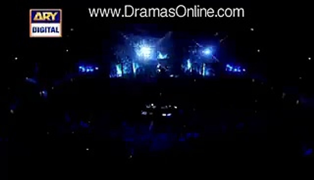 Mehwish Hayat Wearing Cheap Cloths While Performance In ARY Award Show - Video Dailymotion