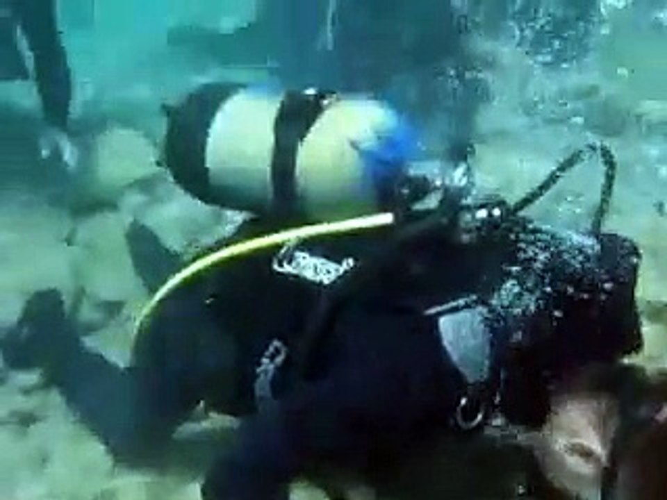 adaa-e- namaz in water