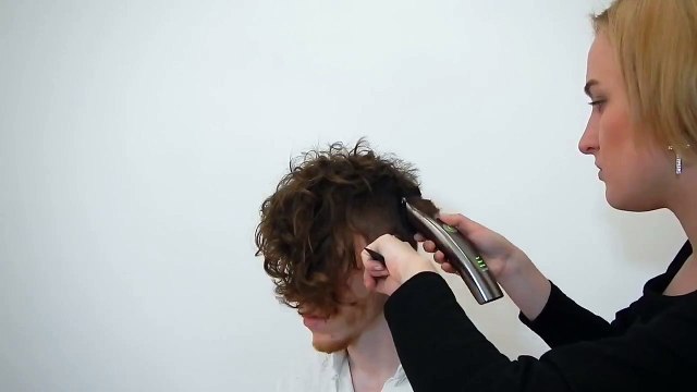 Мужская стрижка UnderCut на вьющиеся волосы от ArtAlex