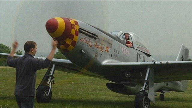 Meeting aérien de la Ferté Alais: A la découverte des avions de légende - Le 14/05/2016 à 11h50