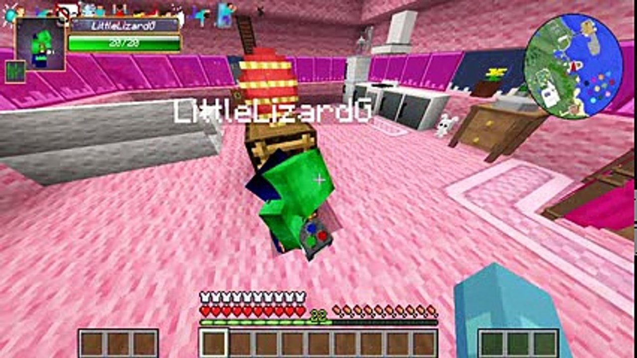 Minecraft CRAZY CRAFT - DECORATING WITH SUPERMAN _ LITTLE LIZARD!!