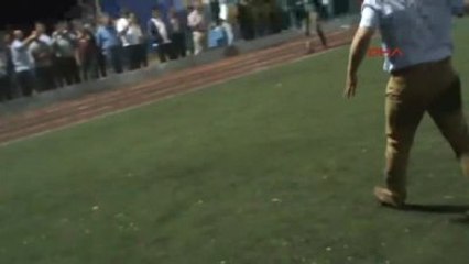 Sakarya Teknik Direktör Hakeme Saldırdı