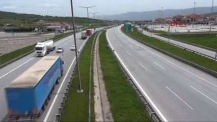 Bolu - Ankara Yönü Ulaşıma Kapatılan Tem'de Yoğunluk