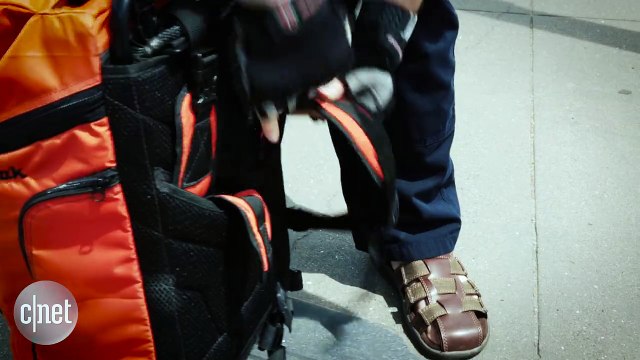 This backpack turns into an electric skateboard