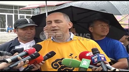 Parada e LGBT, përfaqësues të komunitetit pedalim kundër homofobisë