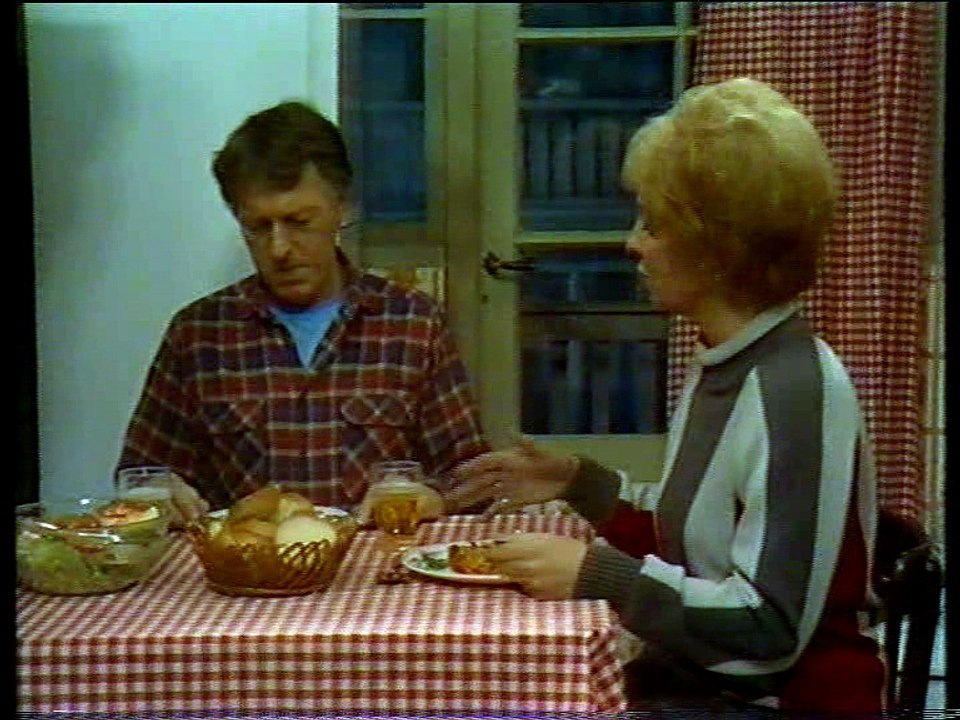 Zeg 'ns AAA S04A18 Koos Gaat Uit Zijn Broek