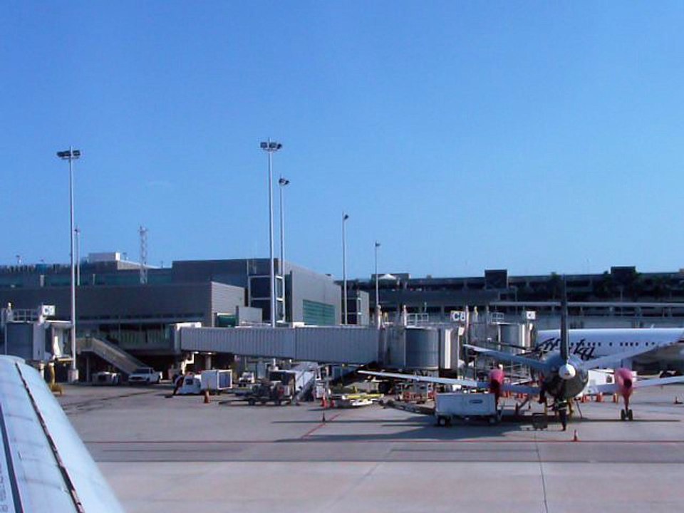 PORT E 034 P1080973