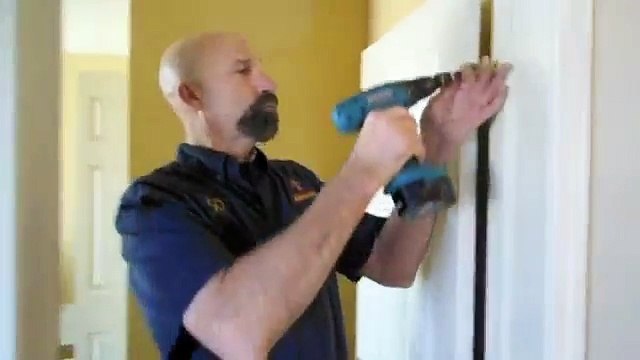 How to repair a door hinge with stripped screws in minutes