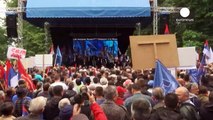 Tausende demonstrieren für und gegen die Regierung der Republika Srbska