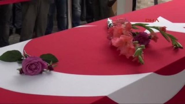 Uşak Şehit Pilot Üsteğmen Müjdat Kerem Şahan'ı 10 Bin Kişi Uğurladı