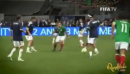 Ronaldinho Gaúcho Amazing assist against Mexican All-Stars