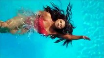 Indian Hot Sexy Actress Daisy shah kissing in bikini