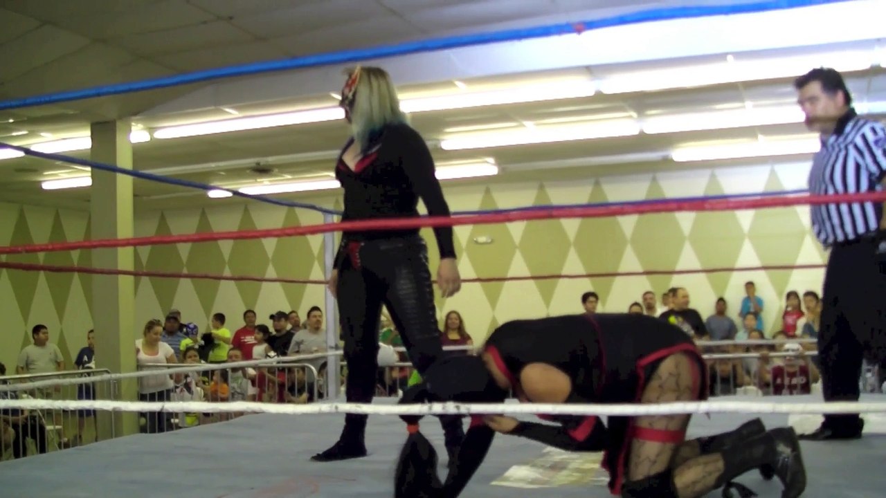 Chica Tormente vs Mystique