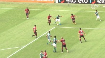 À la Zidane! Gabriel Jesus aplica lindo drible em goleada do Palmeiras