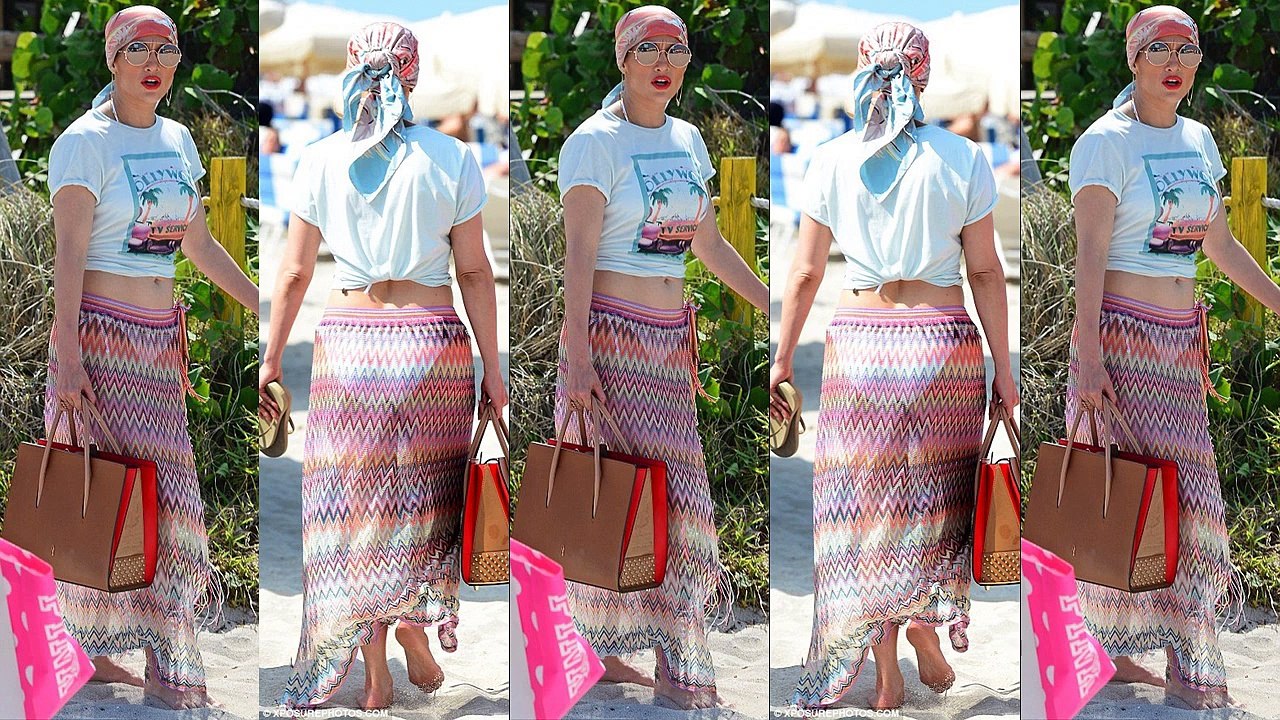 Jennifer López en bikini. Jennifer Lopez in bikini.