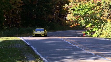 2016 Chevy Camaro SS APPLE CAR PLAY REVIEW