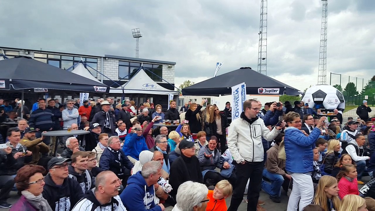 Eupen: ambiance au Kehrweg lors de la fête de la montée en d1