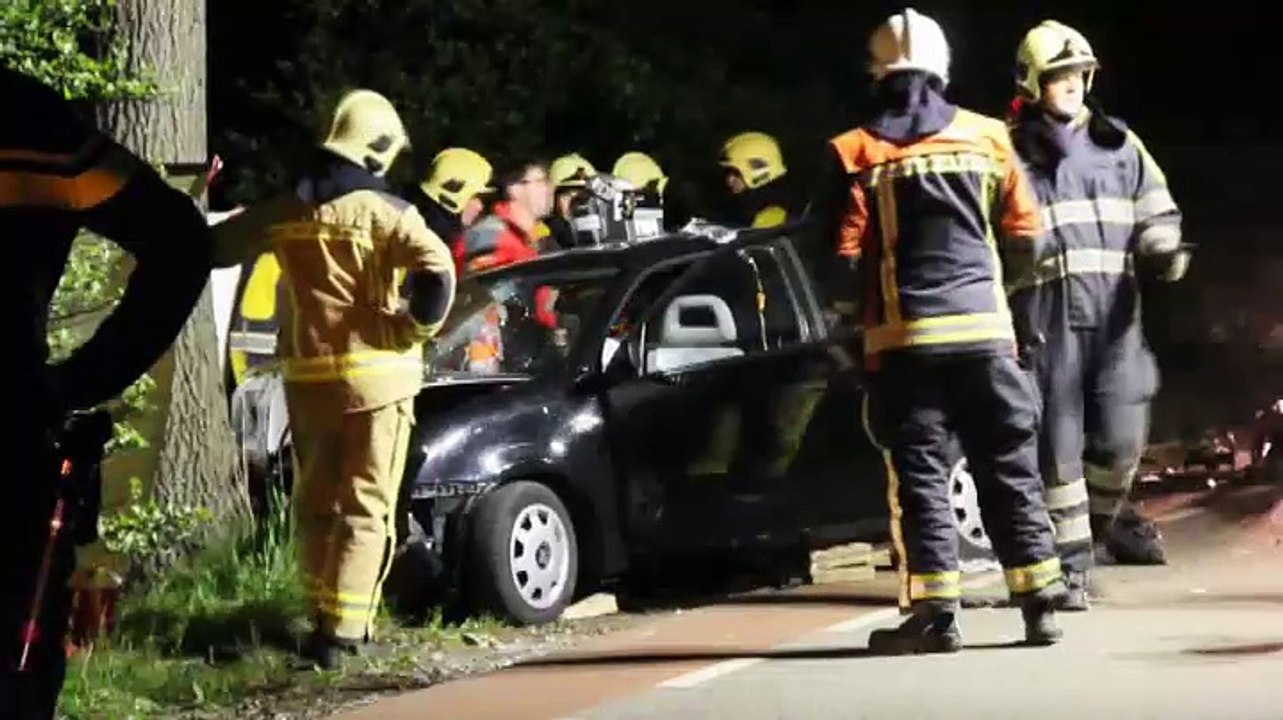 Beelden: Zwaargewonden bij ongeval in Lucaswolde - RTV Noord