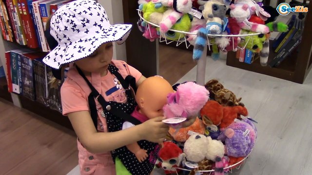 Кукла Ненуко. Ярослава на прогулке в Торговом Центре Анталии. Шоппинг. Tiki Taki Kids