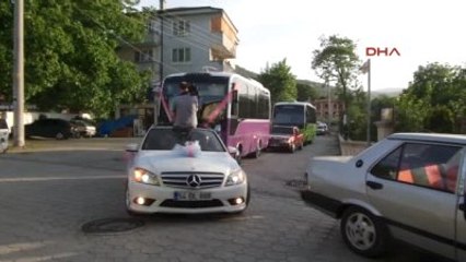 Sapanca - Otobüsü Gelin Arabasına Çevirdi