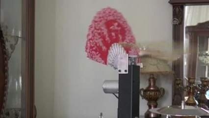 Uzaktan Kumandalı Elektrikli Yelpaze Üretti