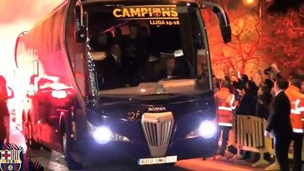 Espectacular recibimiento en llamas al Barcelona campeón de Liga • 2016