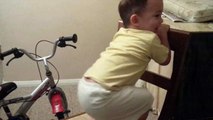 Twerk it like this 2 year old boy!