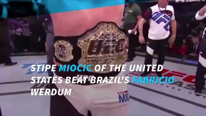 UFC 198: Miocic wins heavyweight title via first-round KO of Werdum