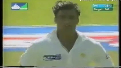 Shoaib Akhtar vs Chris Gayle