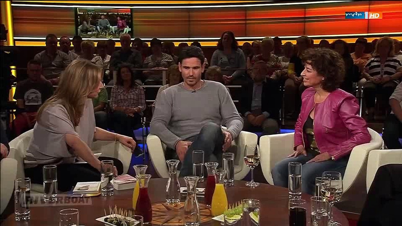 Isabel varell und cheryl shepard in riverboat