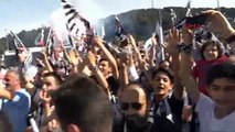 Beşiktaş tesislerden şampiyon gibi uğurlandı!