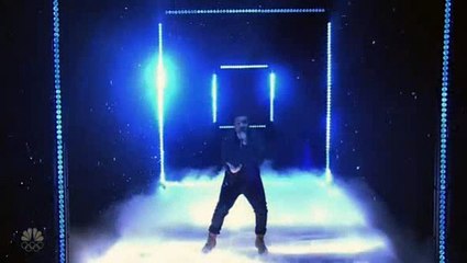 Drake Performs "Hype" On 'SNL'